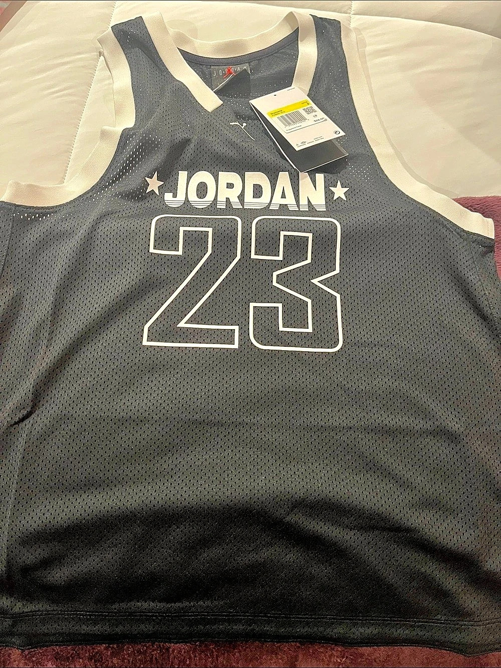 Jordan 23 Jersey Women'Small Tank Top Black & White Size Small